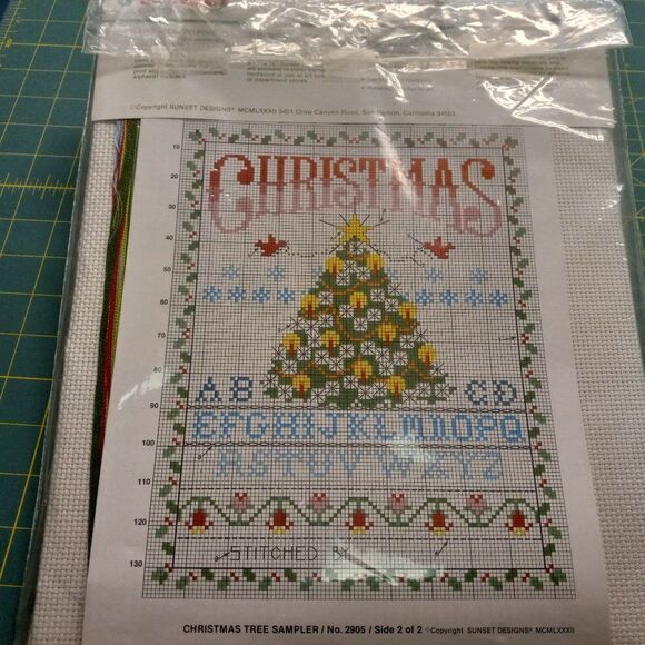 Counted cross stitch opened packages Vintage Cottagecore Grandmacore - Picture 12 of 12